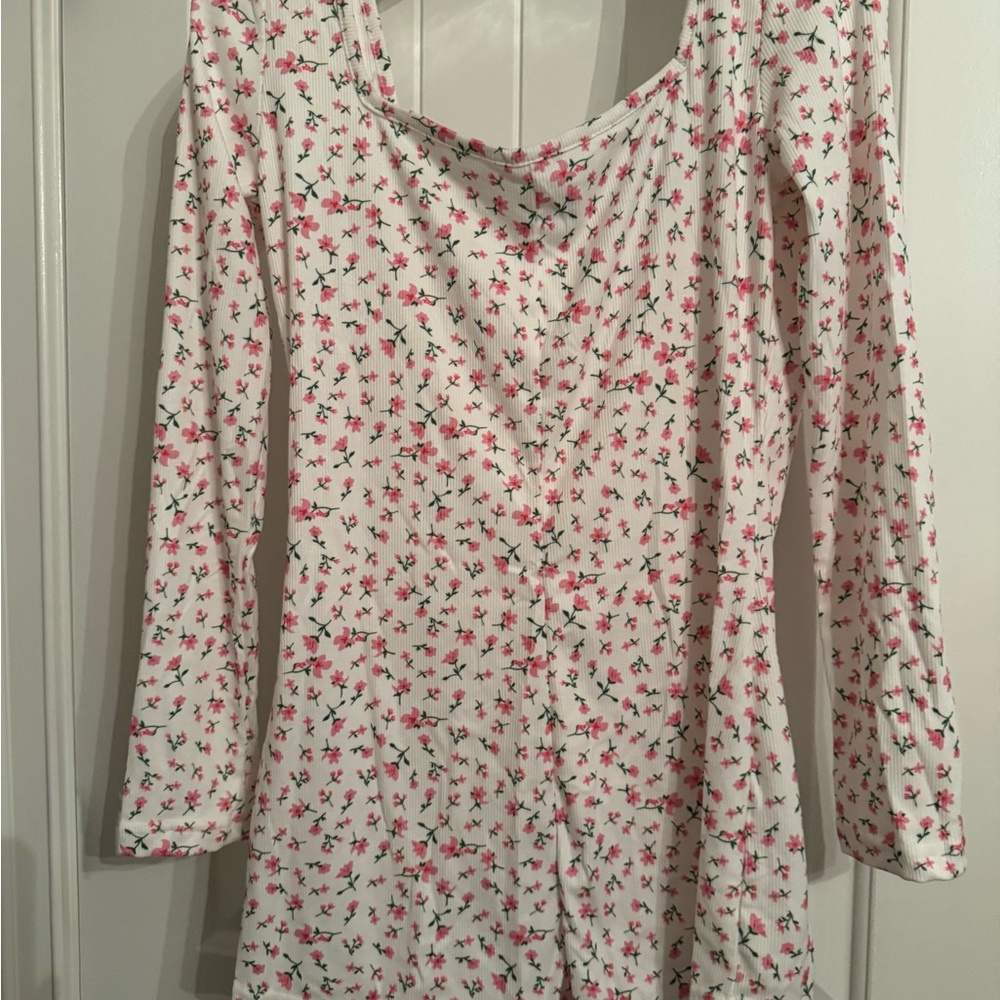 Chic Floral Long Sleeve Romper - Picture 1 of 7